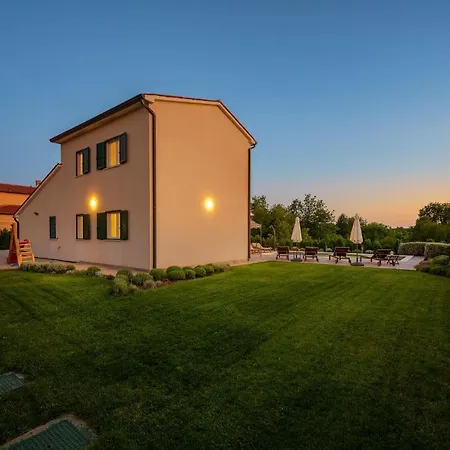 Three-bedroom Holiday In *